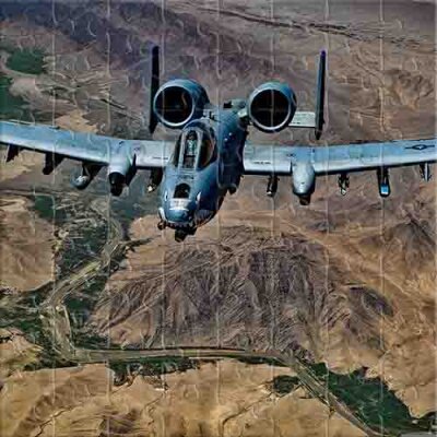 Avión de ataque A10 Thunderbolt II sobre un cañón montañoso Rompecabezas